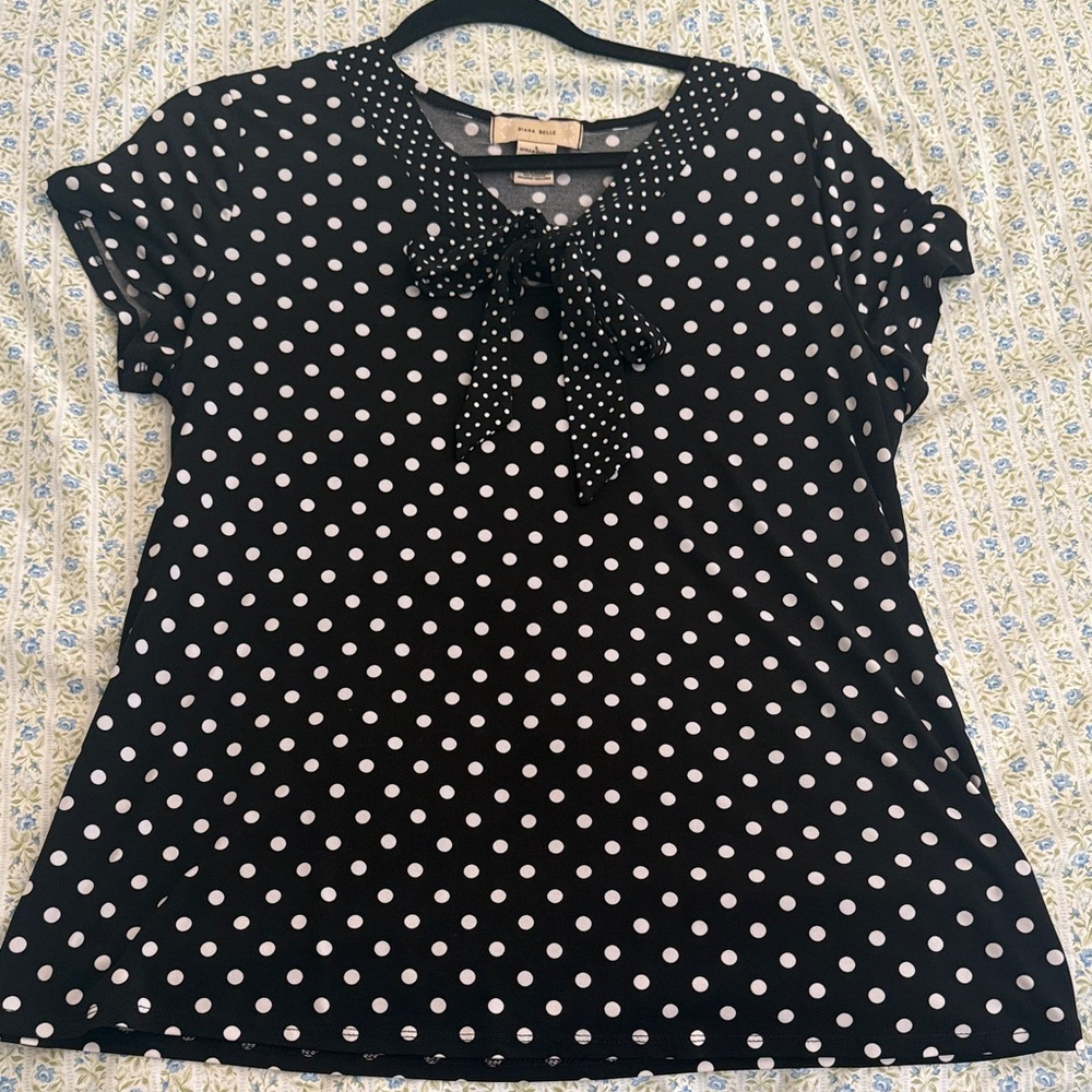 Polka Dot Tie-Neck Short Sleeve Top - Black/White